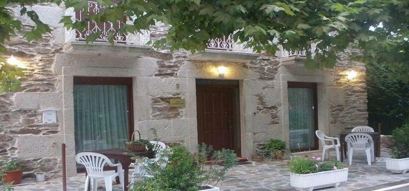 Hostal Casa Alpargateiro Os Peares Exterior foto