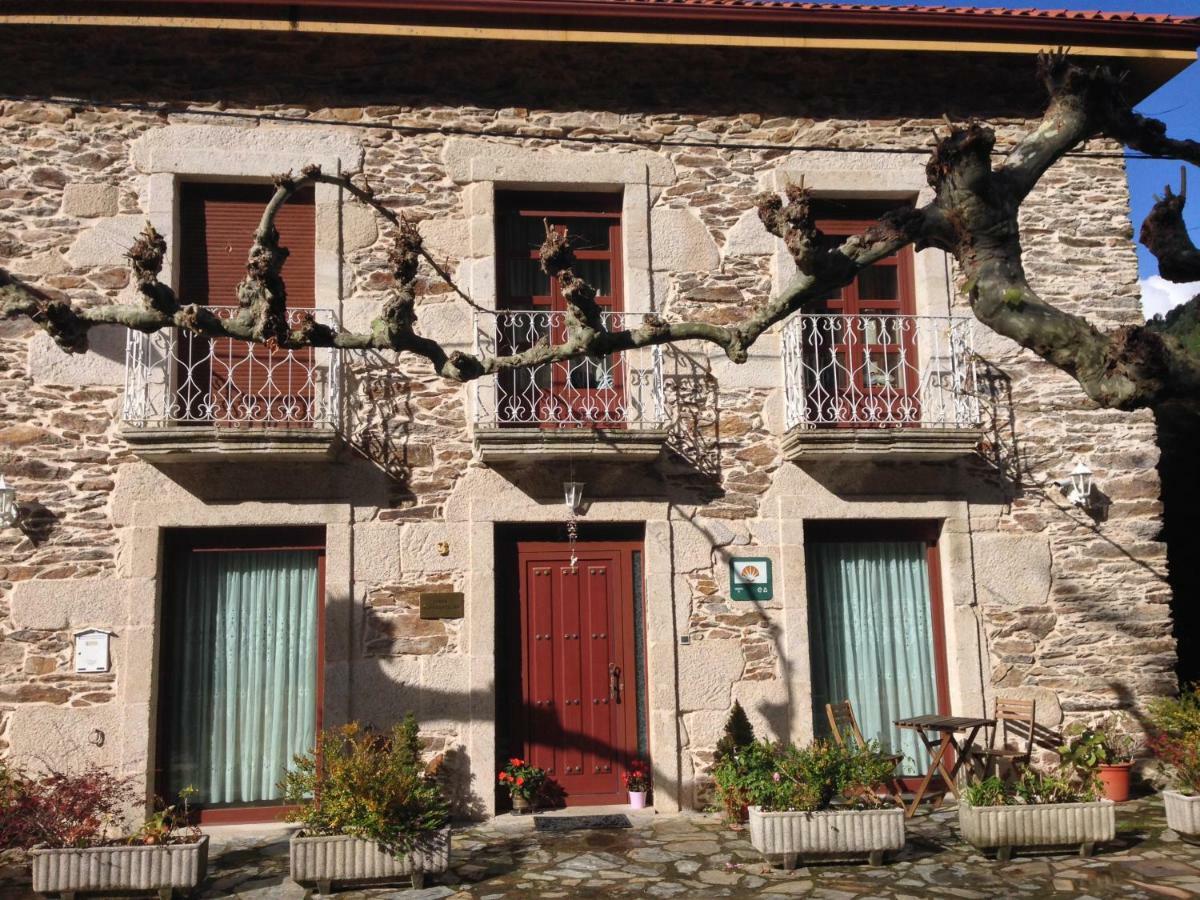 Hostal Casa Alpargateiro Os Peares Exterior foto